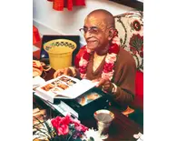 Srila Prabhupada in Johannesburg, Reviewing New 5th Canto