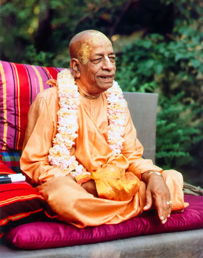 Srila Prabhupada in Detroit, Conversation in Garden