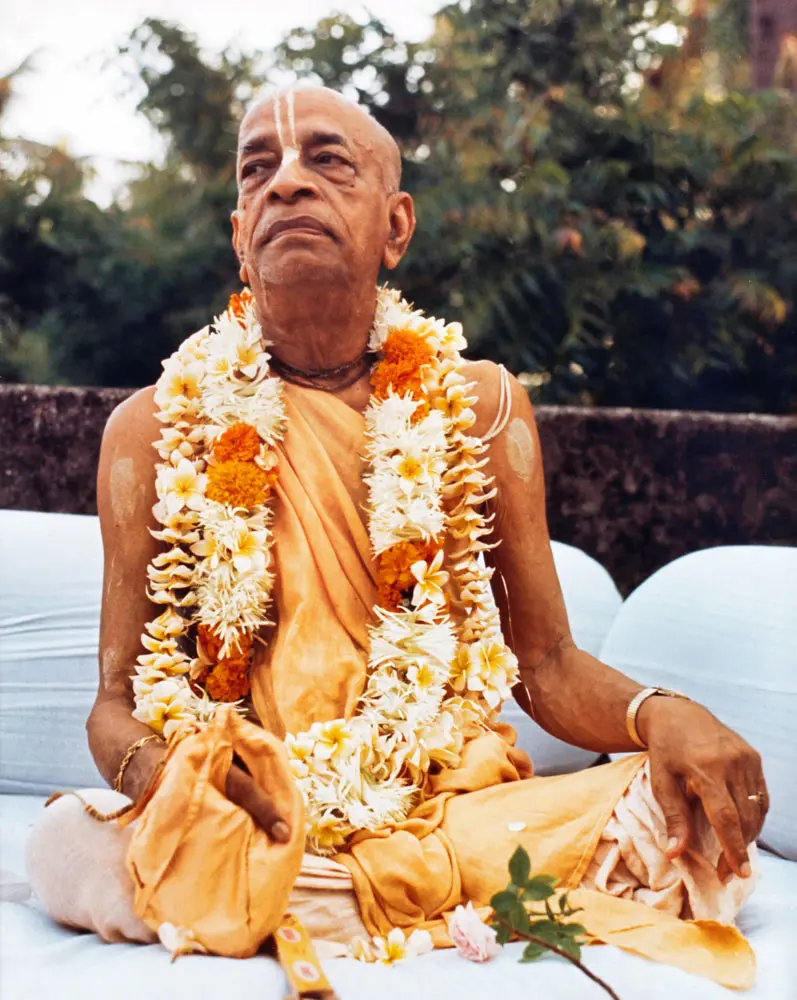 Srila Prabhupada in Bombay, Roof Darshan