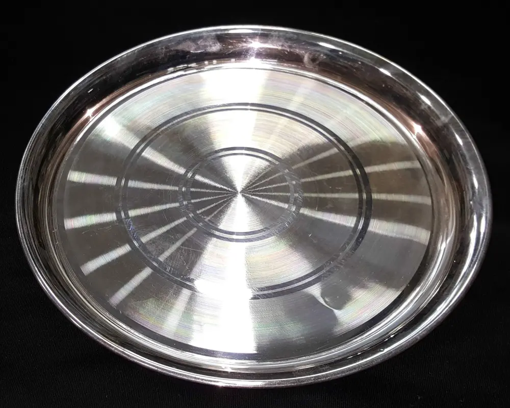 White Metal Plate 9\"